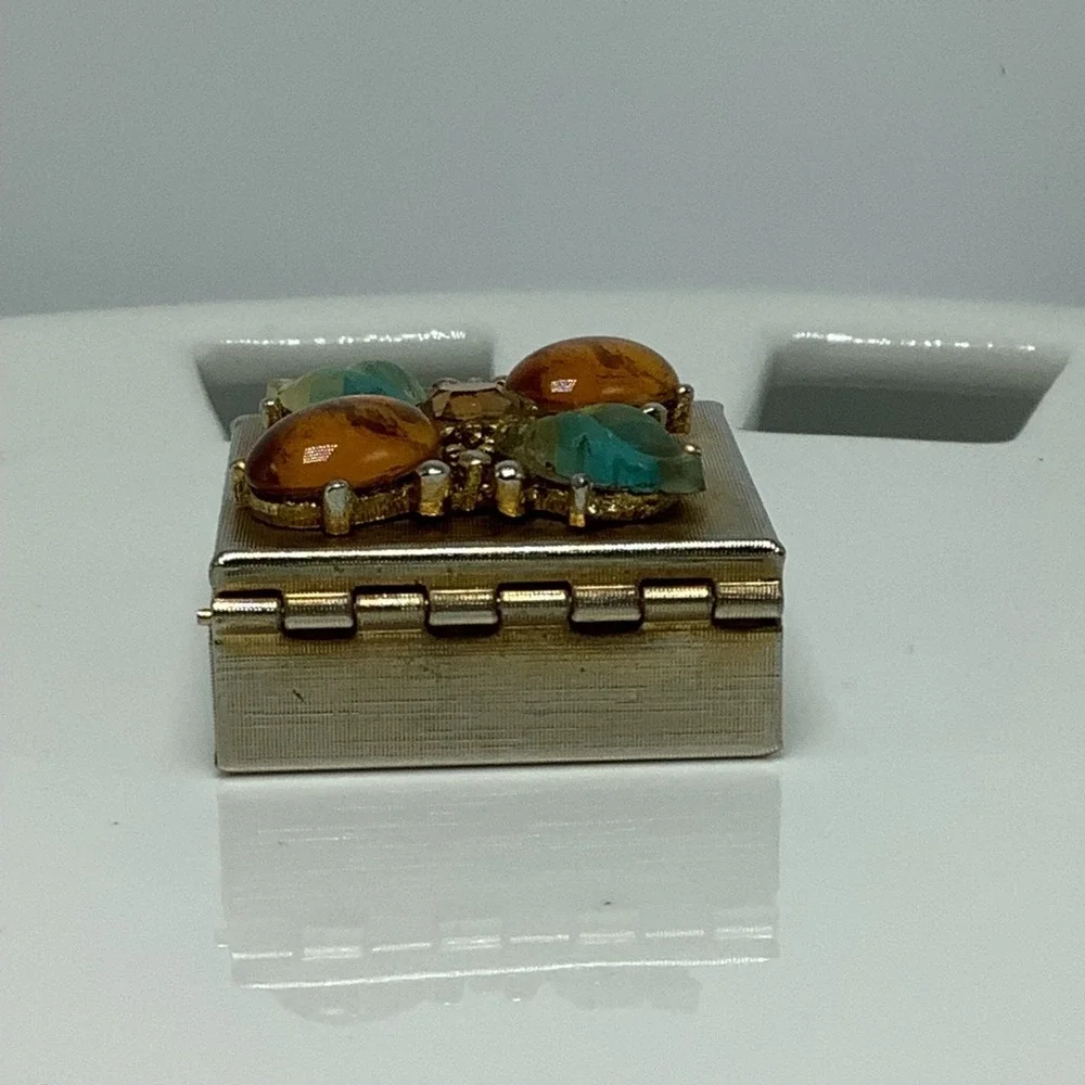 N/A vintage gold